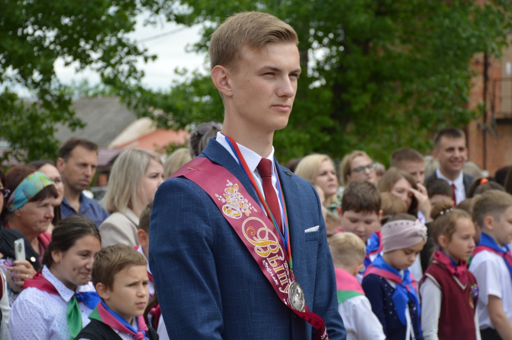 Рдш школа 1 унеча. Ученики школы 170 Москва. Ученики школы номер 40 во Владимире. Рыбниковская СОШ ученик Коля из 6.